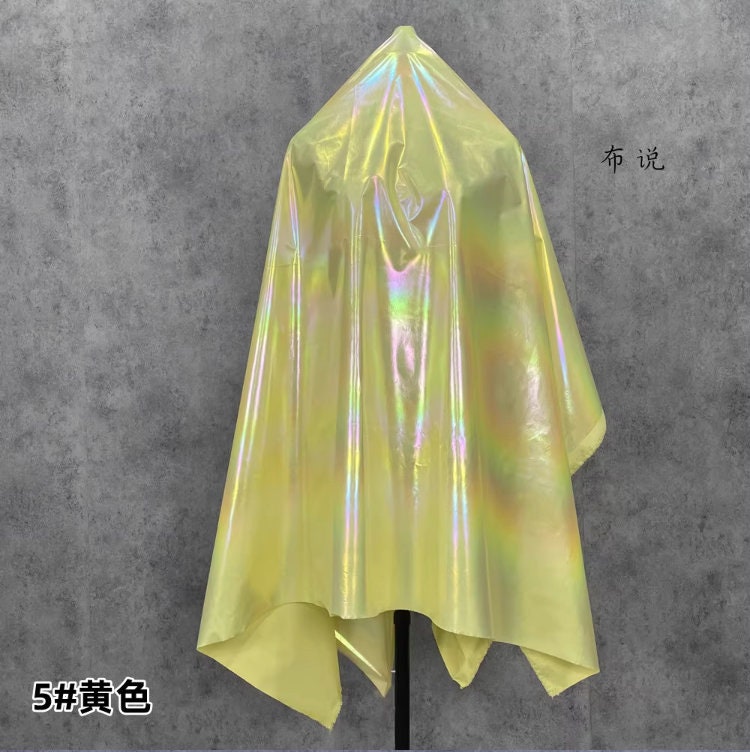 Metallic Silver Pleated Waterproof Fabric: Holographic Padded Jacket Material