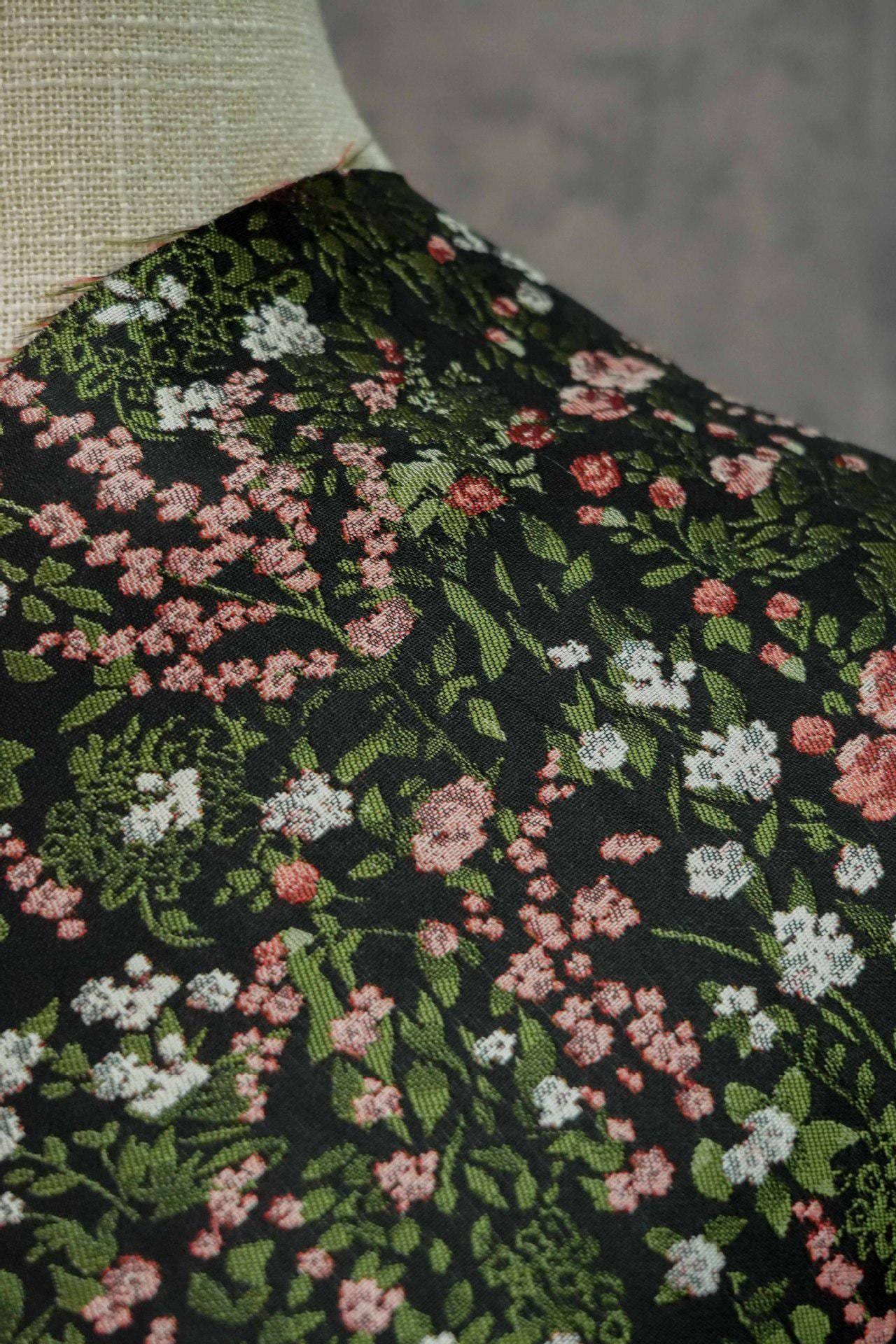Reversible Floral Jacquard Fabric: Pink Flower Pattern, 55" Wide