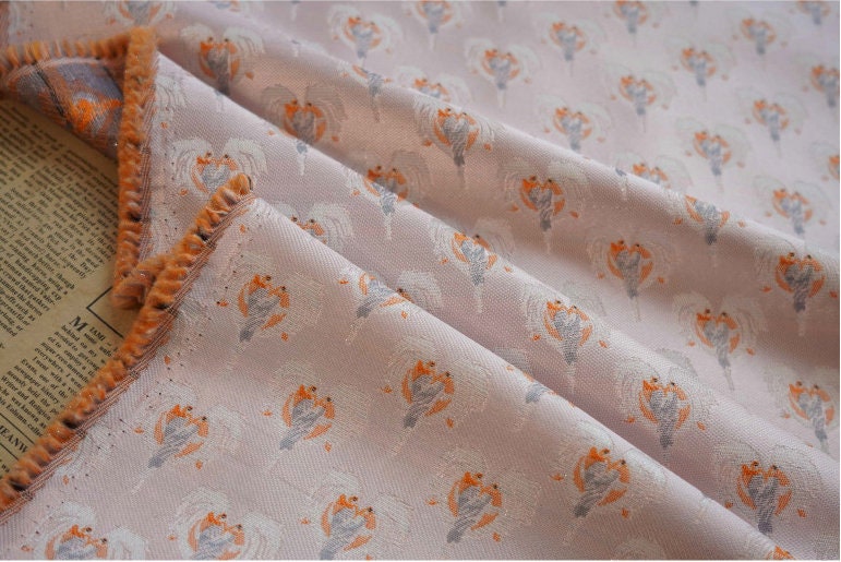 Tissu brocart rose ange : 150 cm de large, tissu de décoration pour costumes, vendu au mètre