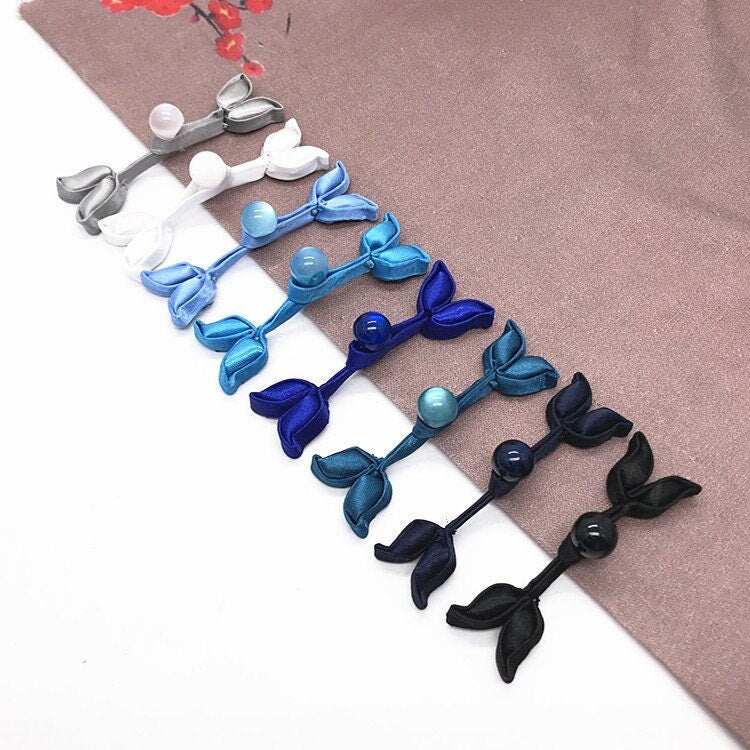 Handmade Satin Leaf Frog Buttons: Cheongsam Chinese Knot Closures
