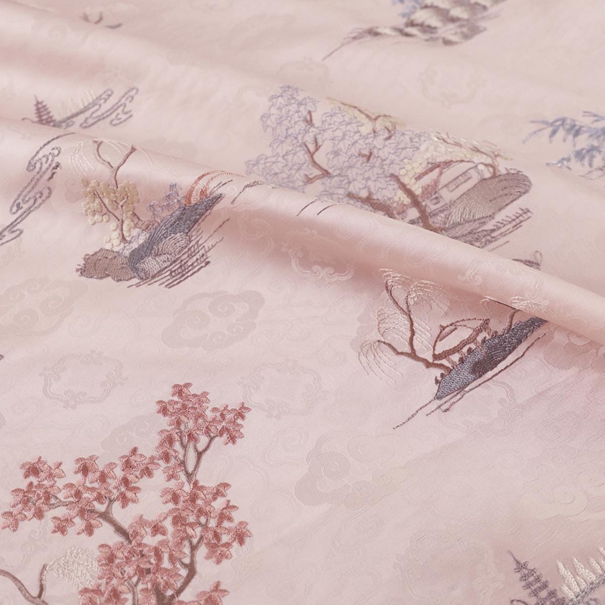 Light Pink Damask Fabric: 59���W Embroidery Flower Ma