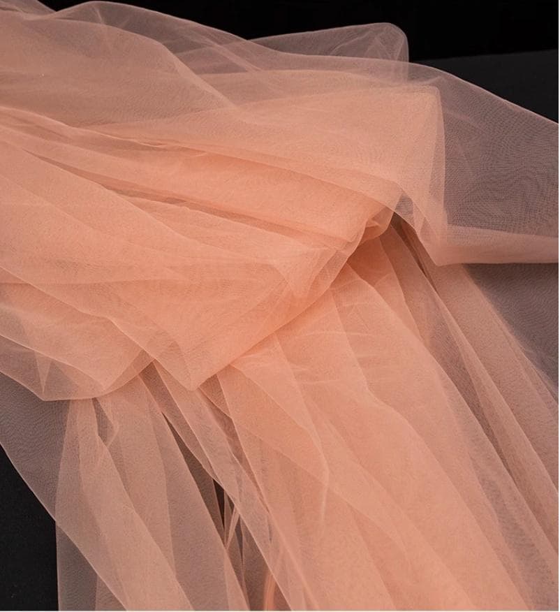 Tissu en maille transparente rouge ��" Gaze de polyester large