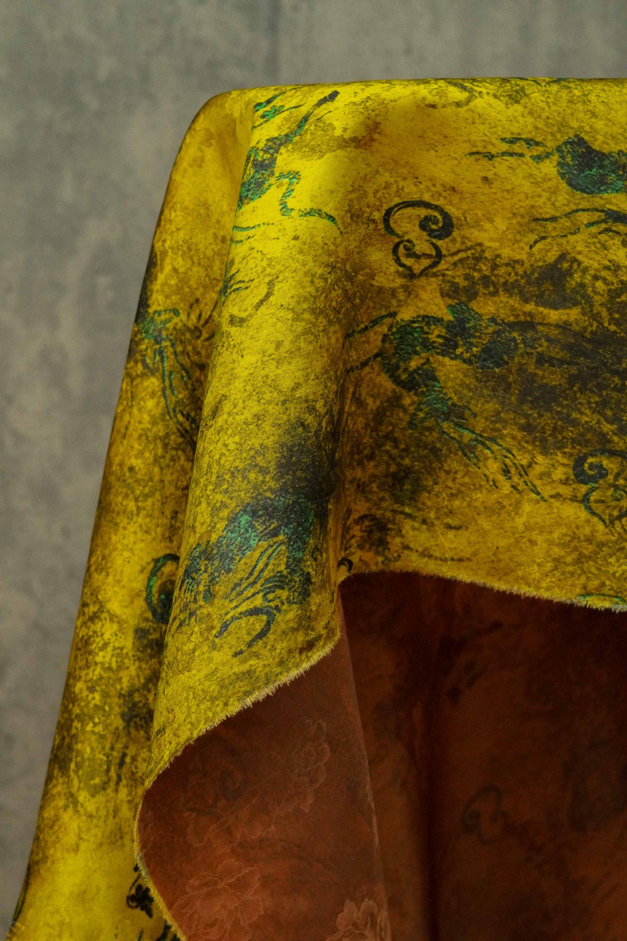 Tissu satin de soie Good Fortune Tea : Impression numérique pour ameublement, costumes, décoration (55 po de largeur)