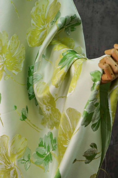 Floral Jacquard Fabric: Retro Palace Damask Deco, 59" Wide
