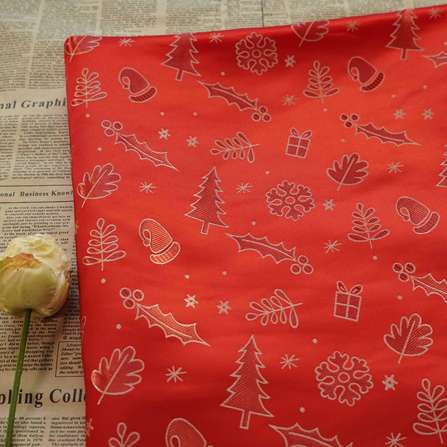 Red Christmas Jacquard Fabric with Gold Thread (59"W)