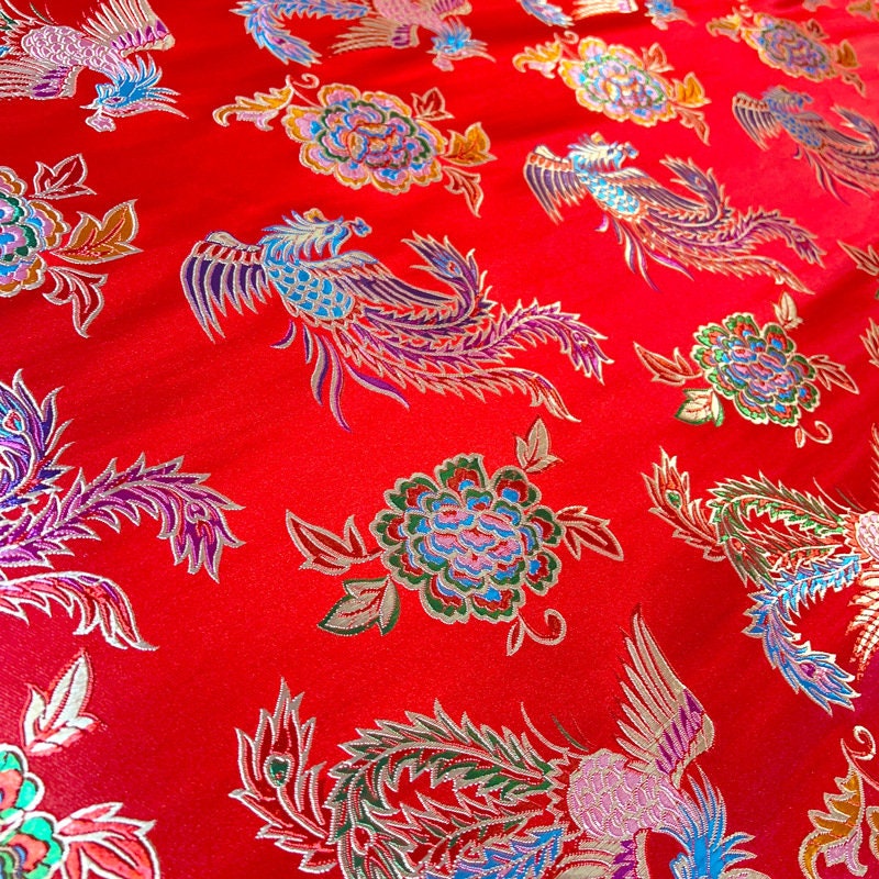 Tissu brocart phénix pivoine rouge : Décoration de costume porte-bonheur (largeur 59 pouces)