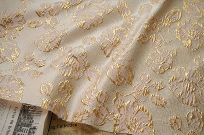Tissu jacquard pivoine à fil d'or : tissu d'ameublement vintage de créateur, 140 cm de large