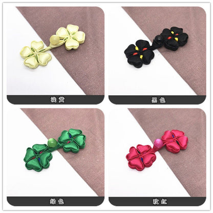 Boutons de couture en satin à motif trèfle à quatre feuilles : nœuds décoratifs pour cheongsam