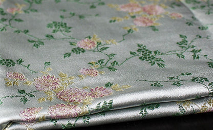 Tissu brocart chrysanthème vintage : mélange de satin et de soie de 75 cm de large
