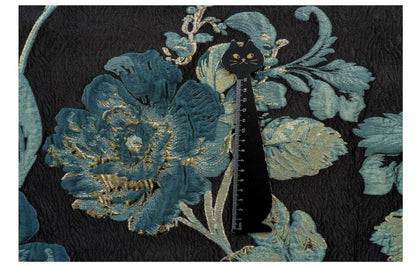 Tissu jacquard floral vintage ��� Métallisé en relief 3D 3"W