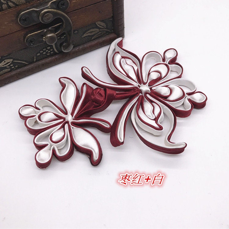 Boutons en satin à nœud papillon : attaches décoratives pour cheongsam