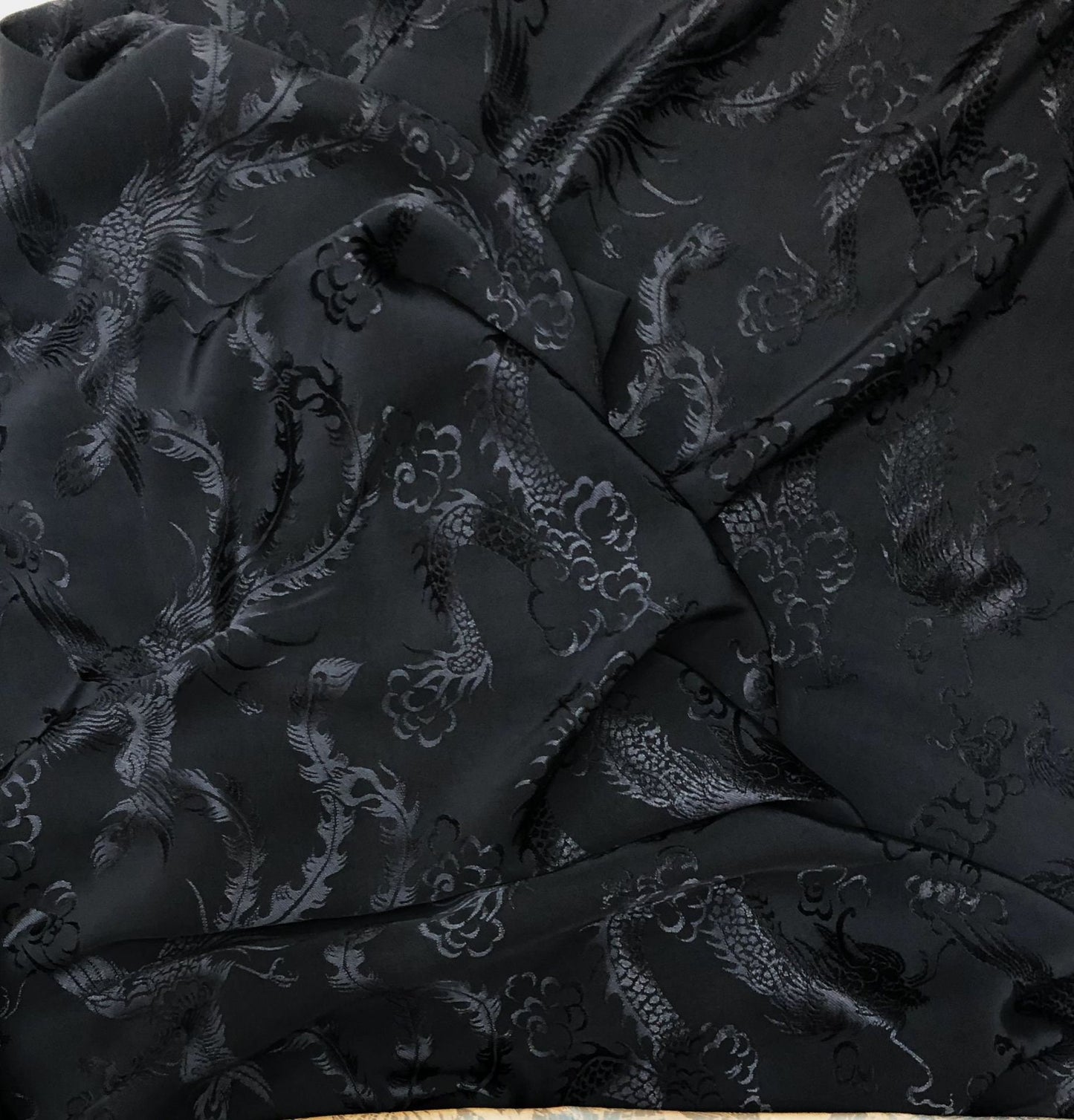 Tissu satin damassé jacquard à motif dragon et phénix rose - 150 cm de large