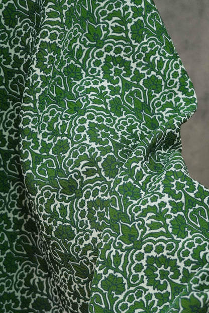 Tissu jacquard tissé à motif floral vert : réversible, pour ameublement, costumes, kimonos - 140 cm de large