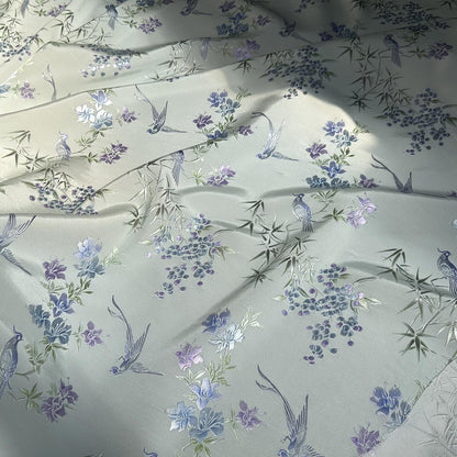 Tissu jacquard damassé à fil d'or : brocart à motifs d'oiseaux et de fleurs (59 po de largeur)