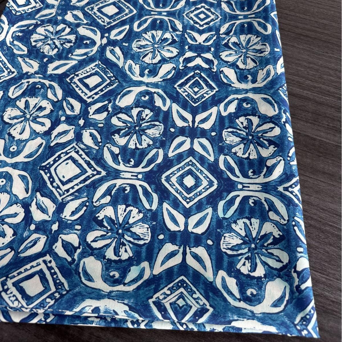 Tissu popeline de coton imprimé à la main (style indien) : patchwork, vêtements, loisirs créatifs