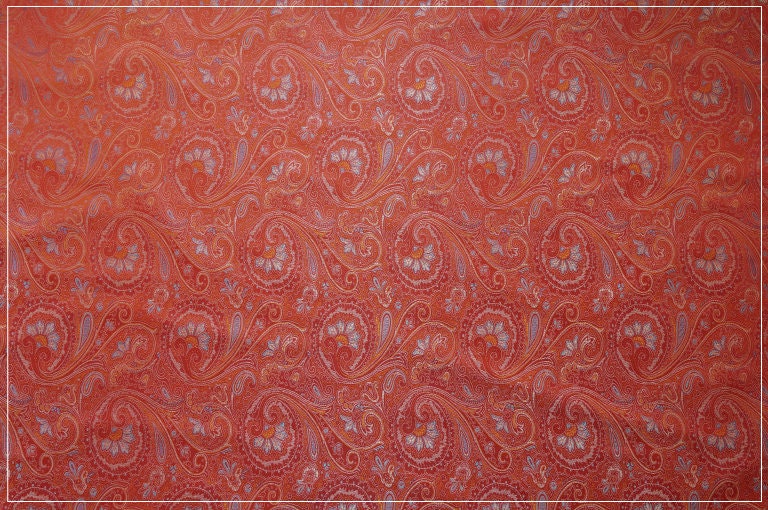 Tissu brocart Queue de Phénix : matériau de couture en rayonne de 150 cm de large