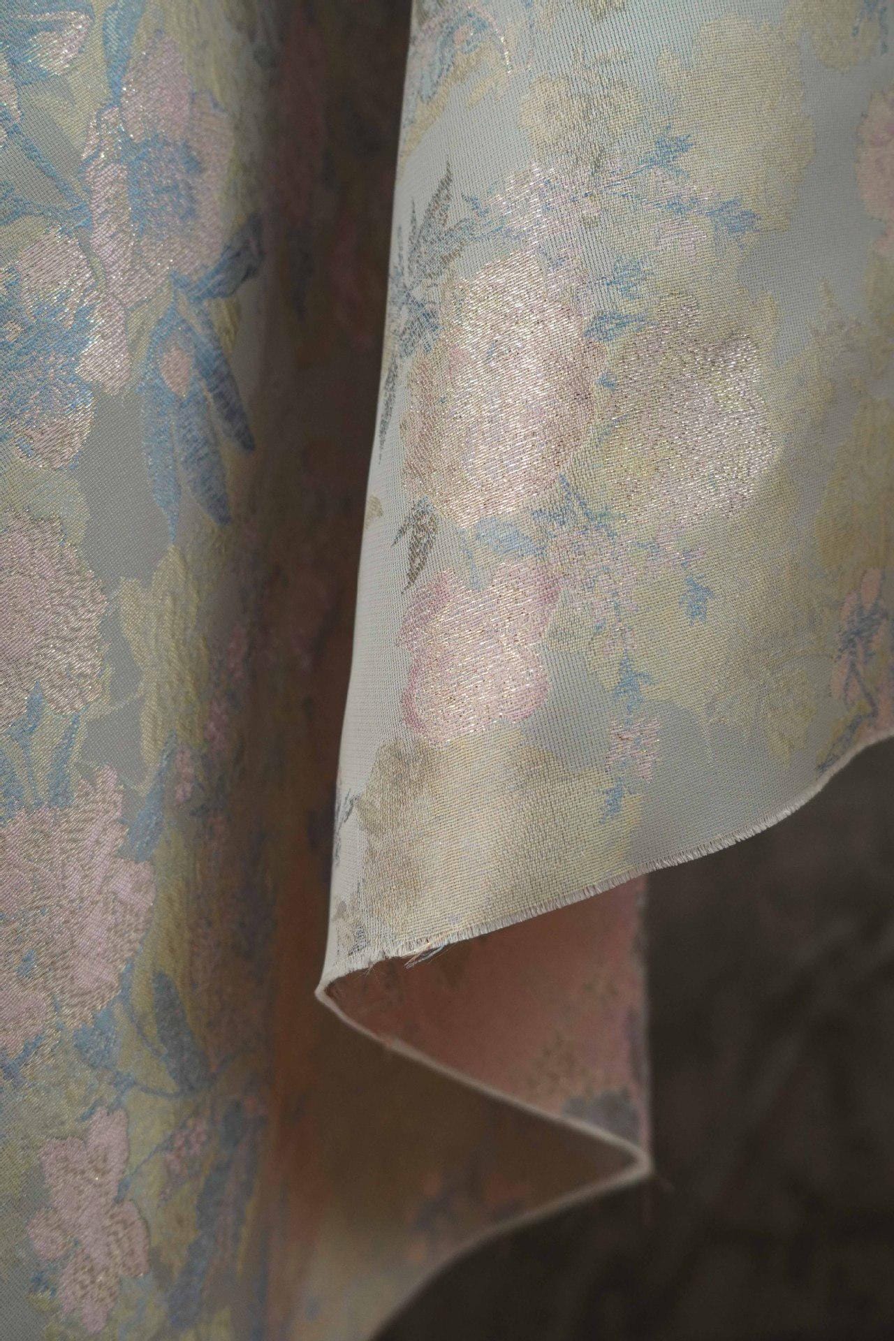 Gold Thread Floral Brocade Fabric: 63"W Chinese Jacquard Damask