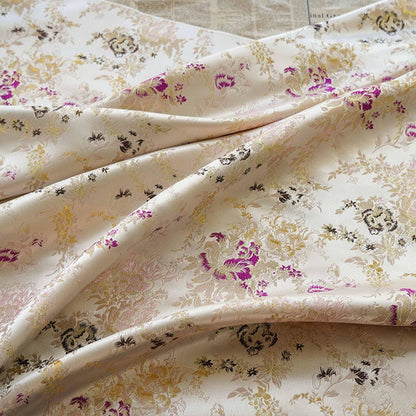 Tissu Jacquard Palais Beige et Or : Coton damassé gaufré, 165 cm de large