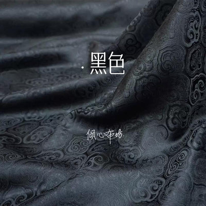 Tissu brocart nuageux : jacquard de soie et rayonne, tissu pour costumes