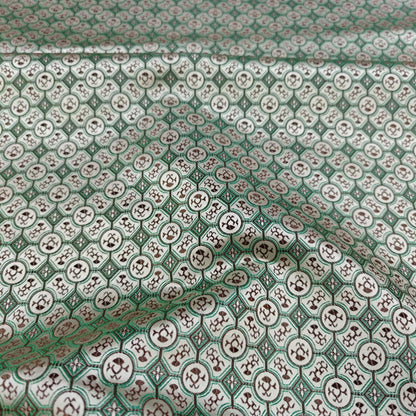 Tissu brocart jacquard à motifs floraux : mélange de soie et de rayonne, style Tang chinois