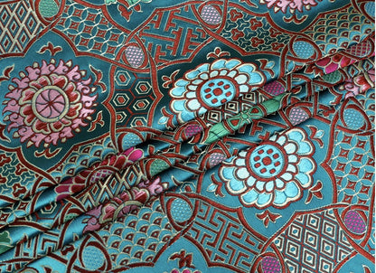 Tissu brocart à fleurs précieuses : Ameublement, matelassage et couture bouddhistes colorés