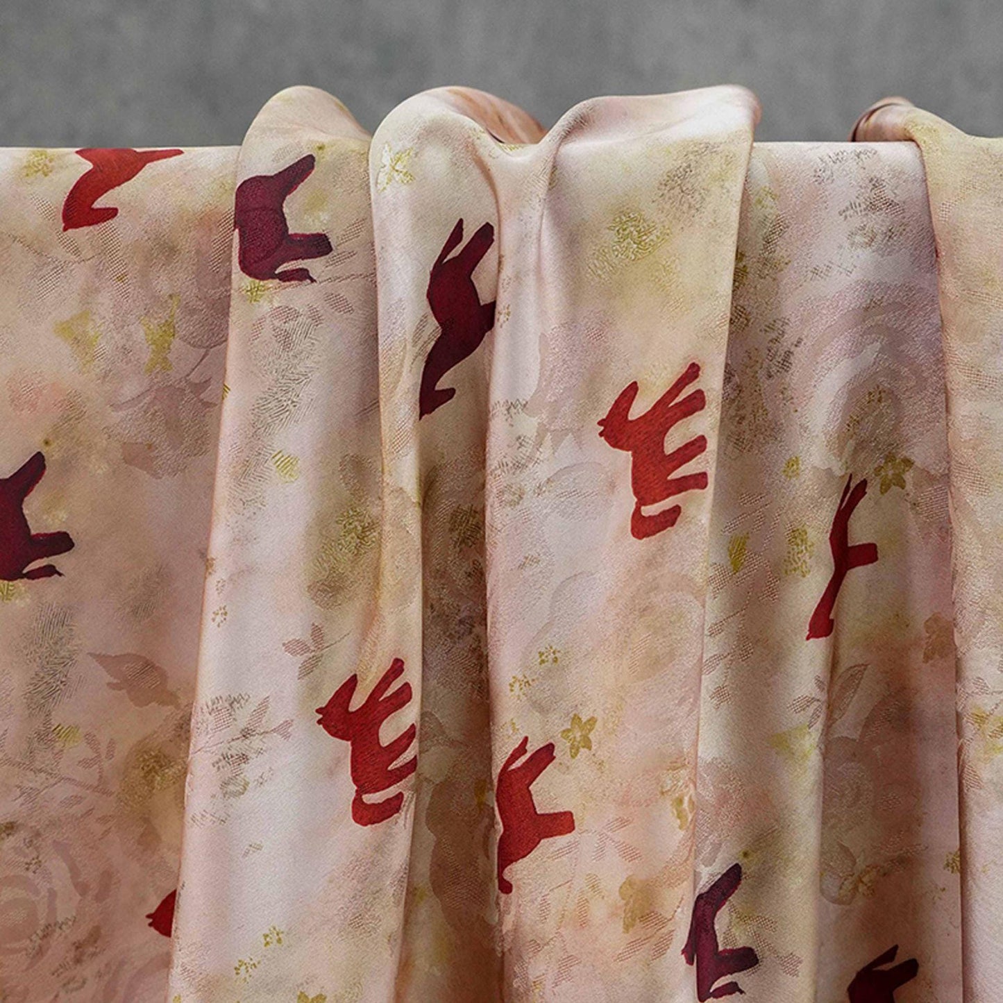Horse Print Satin Fabric ��� Chinese Style Rose Dec"W