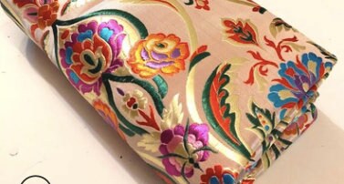 Tissu brocart de soie à motifs floraux (largeur 75 cm) : Ameublement et couture