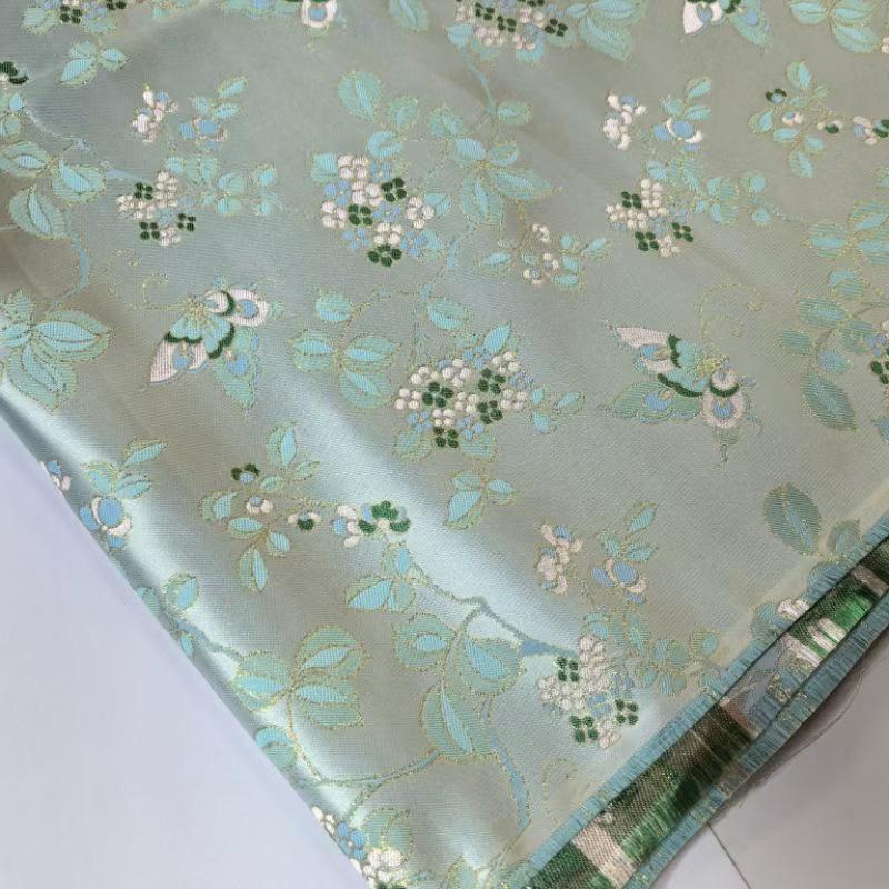 Tissu brocart de soie à motif papillon : mélange de rayonne de 140 cm de large, pour la couture et l’ameublement