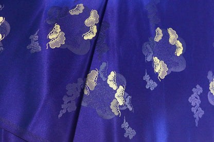 Tissu brocart tissé Nishijin : Tissu d'ameublement à motifs floraux en fil d'or