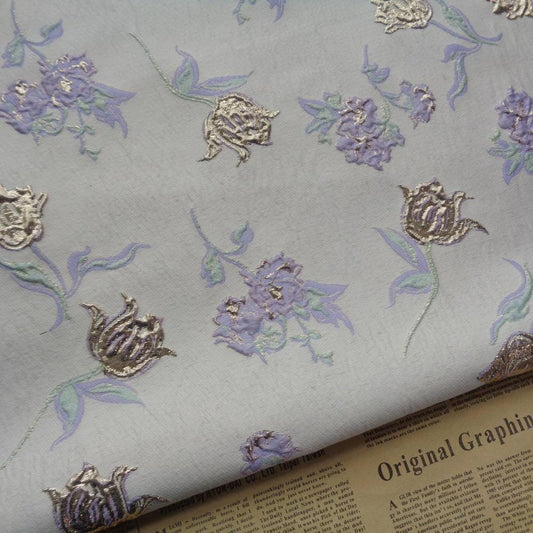 Tissu chenille jacquard à feuille d'or Magnolia : revêtement floral, 142 cm de large