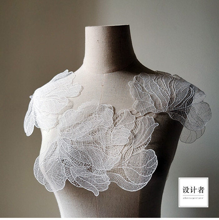 Embroidered Flower Lace Ribbon: White Palace Style Trim