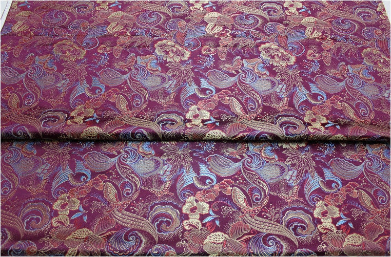 Tissu brocart de soie pivoine papillon : 150 cm de large, tissu de mariage chinois