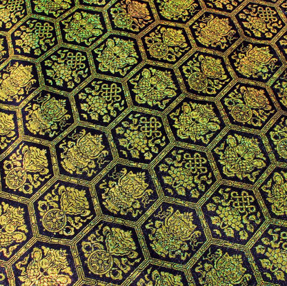 Tissu tissé or tibétain : jacquard rayonne porte-bonheur, 147 cm de large