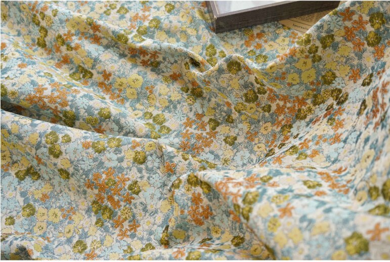 Tissu jacquard à motif floral : tissu 3D design, 165 cm de large, vendu au mètre