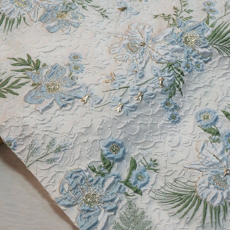 Tissu jacquard à motifs floraux : fil bleu, vert et or, largeur 142 cm, décoration de costumes