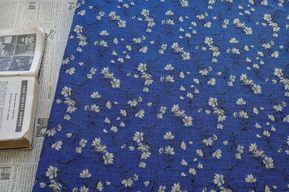 Tissu jacquard floral japonais : Tissu d'ameublement rétro bleu (160 cm de large, vendu au mètre)