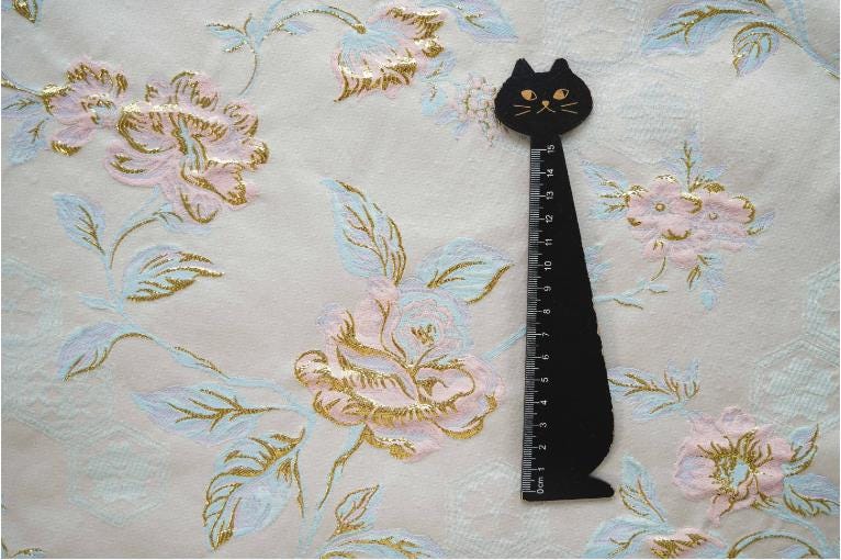 Tissu jacquard à motif floral : Damas rétro palais, 150 cm de large, vendu au mètre