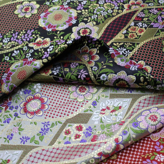 Tissu jacquard floral Nishijin : brocart de soie japonais au mètre