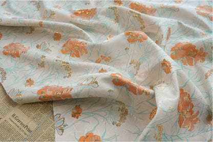 Tissu jacquard floral à fil doré : texture 3D, largeur 140 cm