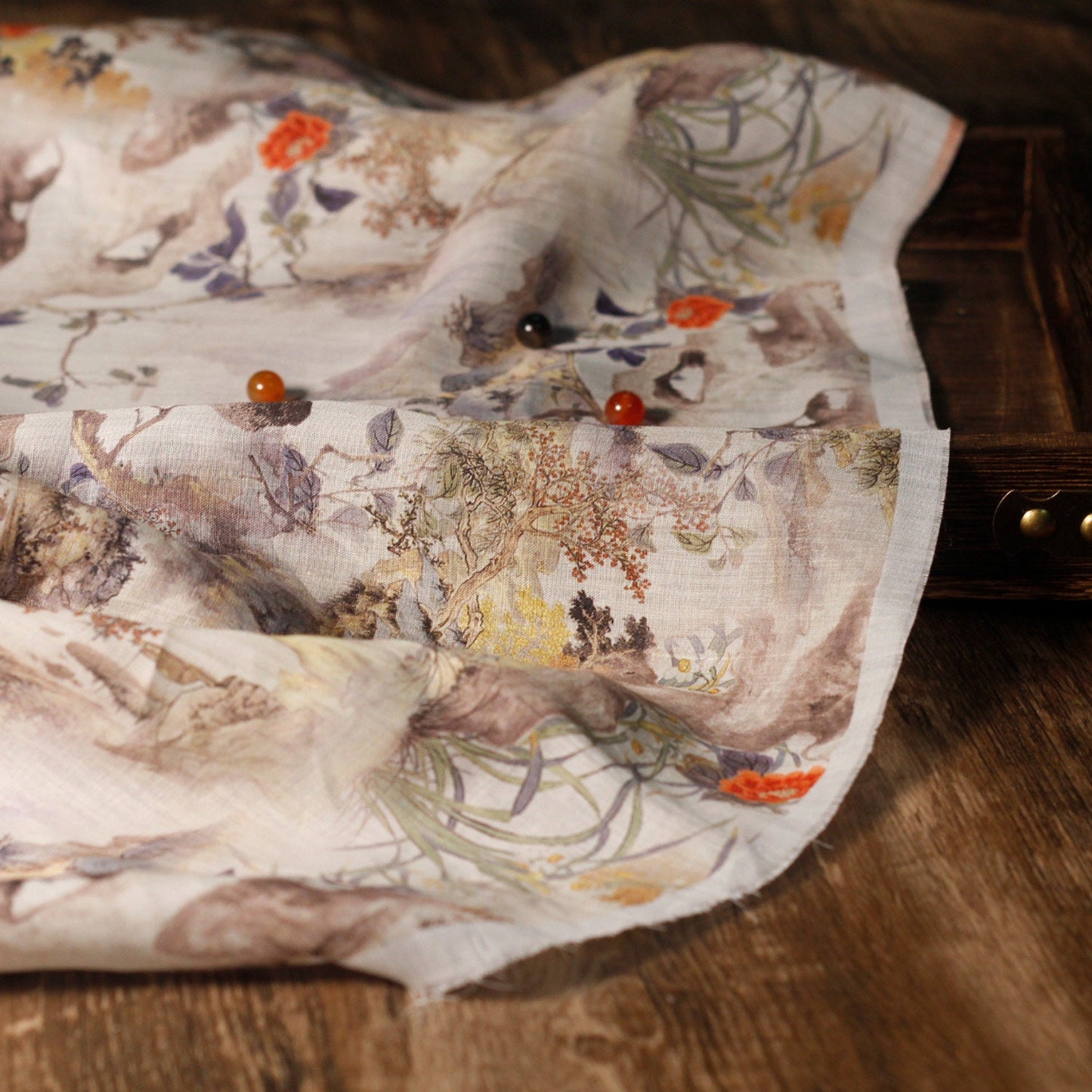 Tissu ramie style vintage : imprimé floral, textile d'intérieur doux, 140 cm de large