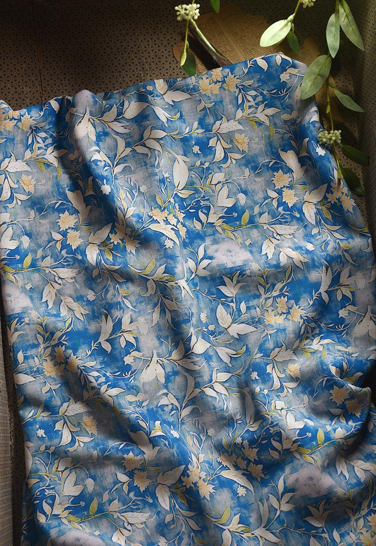 Tissu en coton à motif floral : style peinture à l’encre de Chine, 140 cm de large