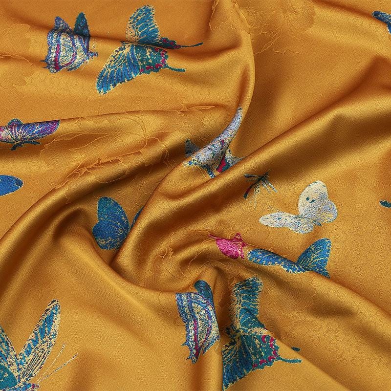 Tissu jacquard à papillons pivoines : Brocart en mélange de rayonne pour cheongsam