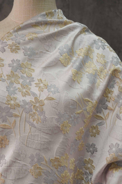 Gold Thread Floral Jacquard Fabric: 3D Foil Texture (63"W)