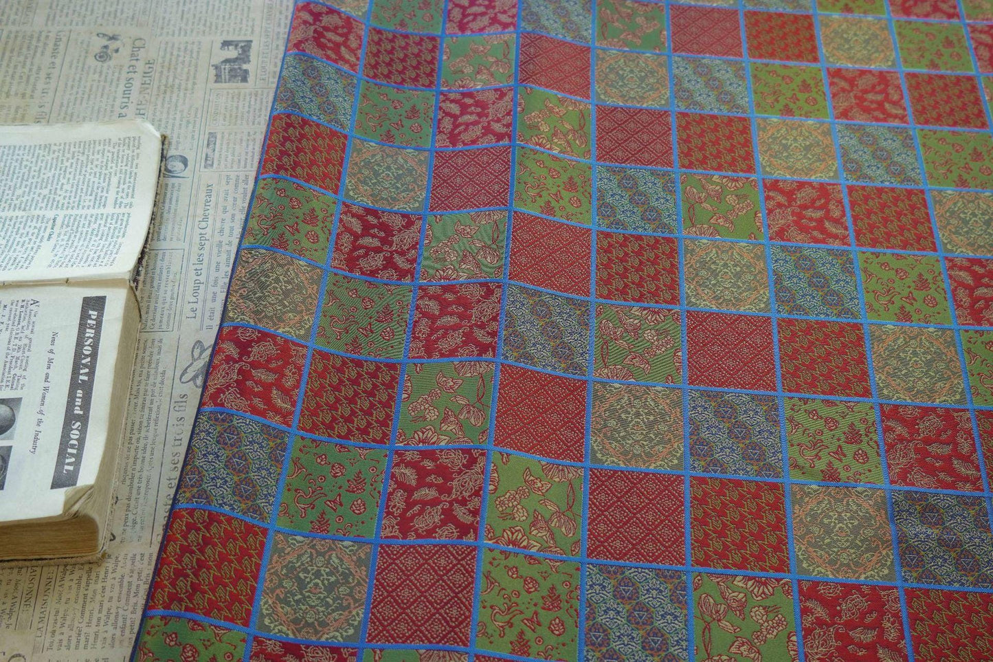 Floral Jacquard Woven Fabric: Embossed Upholstery Sewing DIY - 55"W