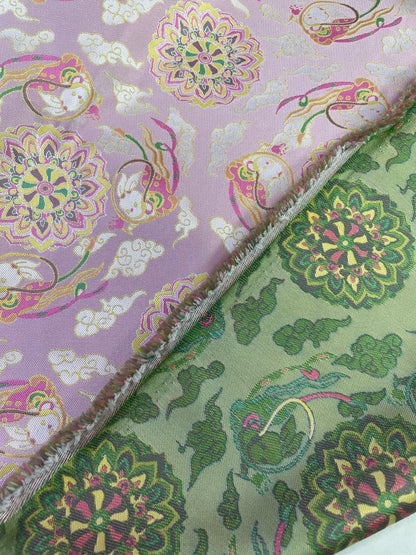 Tissu à motifs Bada tibétains : 55 pouces de large, polyester, pour la couture