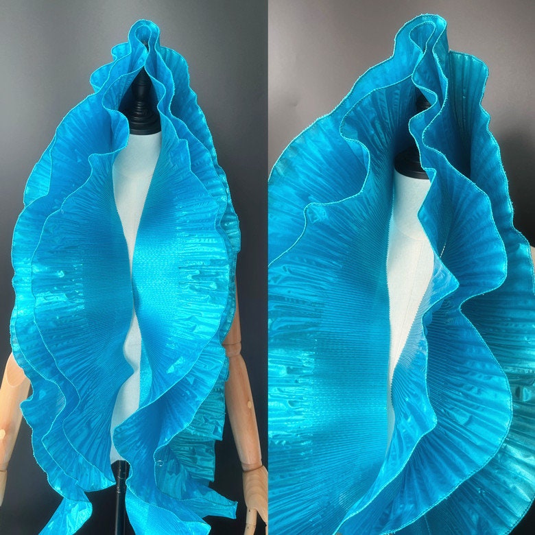 Metallic Gold Organza Lace: 3D Ruffle Designer Fabric, 15cm Wide