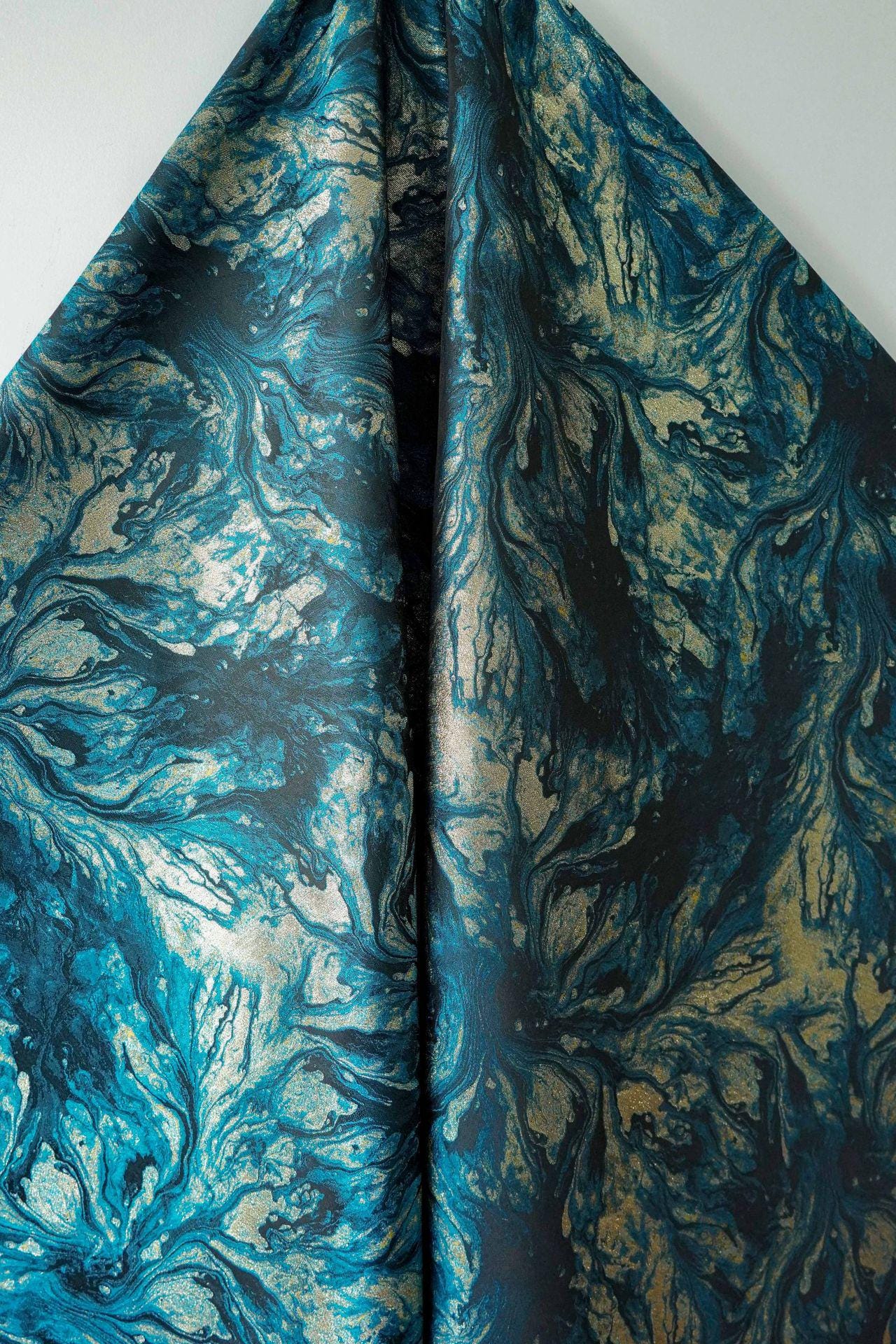 Gilded Marble Jacquard Fabric with Gold & Silver Threads ��� Luxury Brocade for Upholstery, Curtains, Fashion, D"Wide