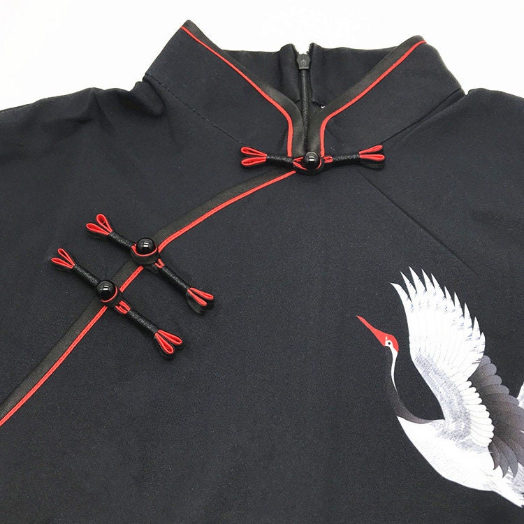 Tissu satiné damassé à motif de grues rouges : Ameublement et couture chinois (29,5 po de largeur)