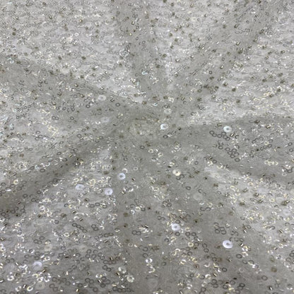 Tissu brodé de sequins et de cristaux : 124 cm de large, matériau pour robe de bal de créateur