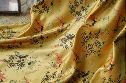 Tissu satiné brocart damassé doré : tapisserie florale, 152 cm de large